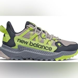 NEW BALANCE • SNEAKERS